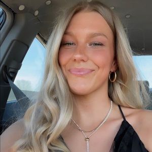 Meet your Posher, Tessa